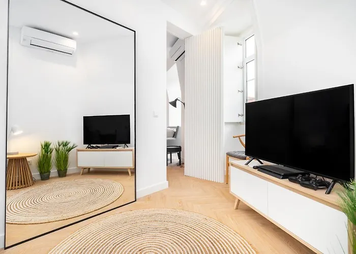 Whome | Luxury Duplex Prime Location Great For Families 公寓