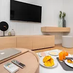 Whome | Luxury Duplex Prime Location Great For Families شقة
